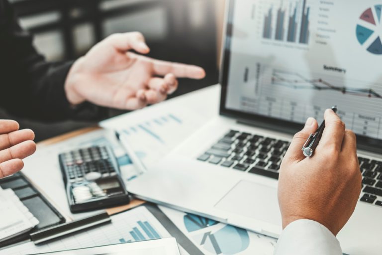 技術力を支える熟練のスタッフ